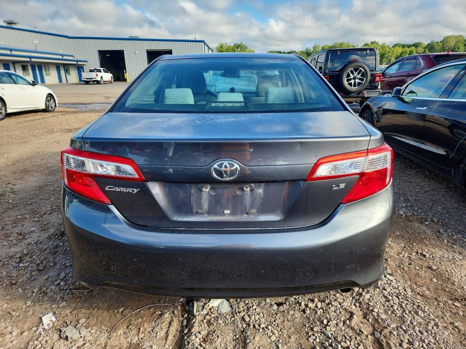 69584136 :رقم المزاد ، 4T1BF1FK5DU221321 vin ، 2013 Toyota Camry مزاد بيع
