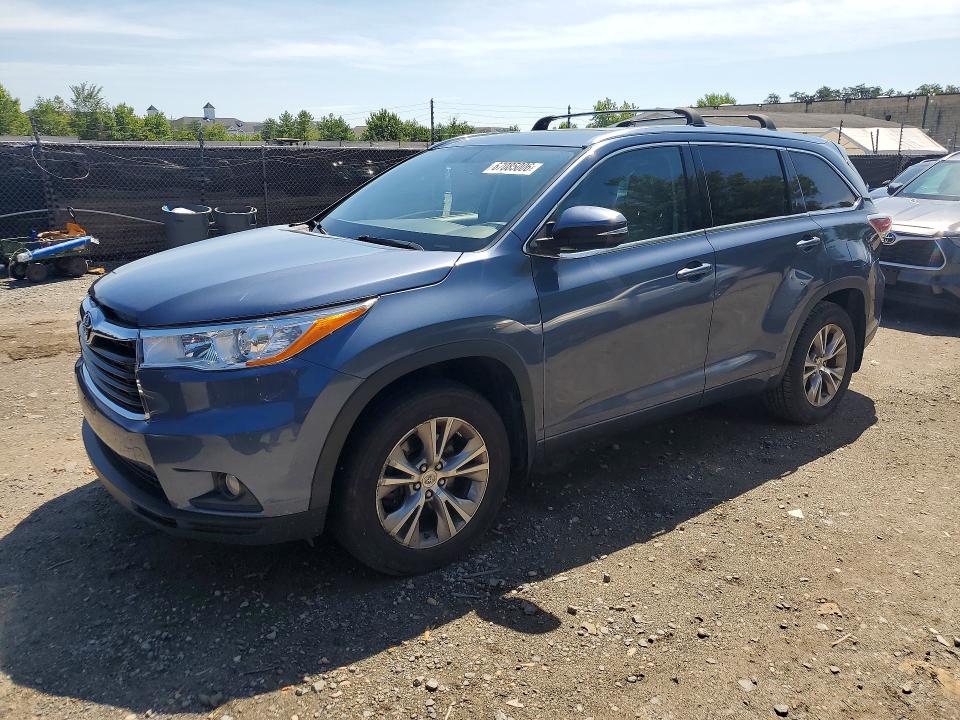 Auction sale of the 2015 Toyota Highlander, vin: 5TDJKRFH2FS214655, lot number: 67085006