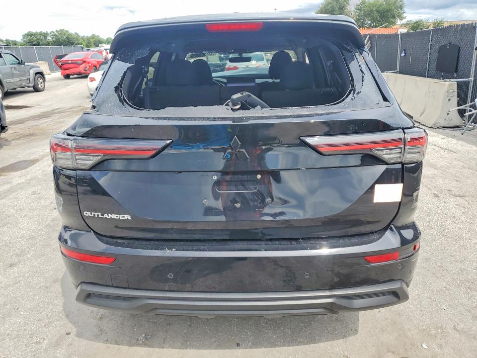 67868826 :رقم المزاد ، JA4J3UA84SZ023264 vin ، 2025 Mitsubishi Outlander مزاد بيع