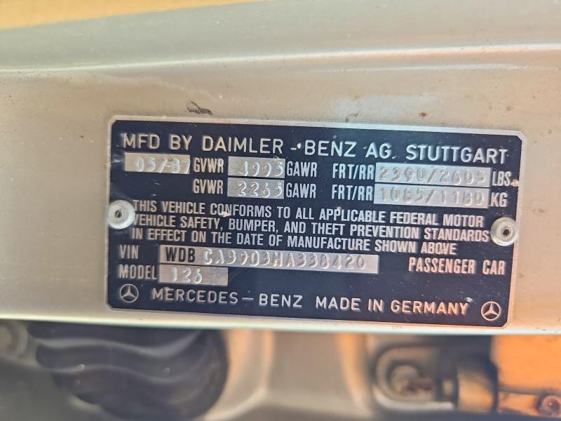 71215616 :رقم المزاد ، WDBCA39D3HA338420 vin ، 1987 Mercedes-benz 560 مزاد بيع