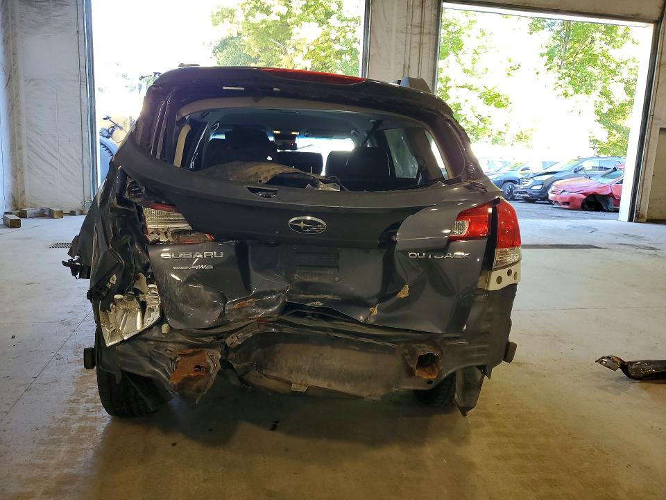 70066616 :رقم المزاد ، 4S4BRBKC8E3264408 vin ، 2014 Subaru Outback مزاد بيع