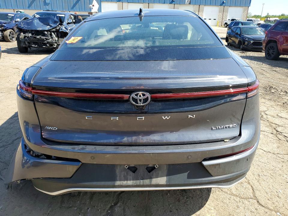 68876966 :رقم المزاد ، JTDAAAAF4P3013384 vin ، 2023 Toyota Crown مزاد بيع