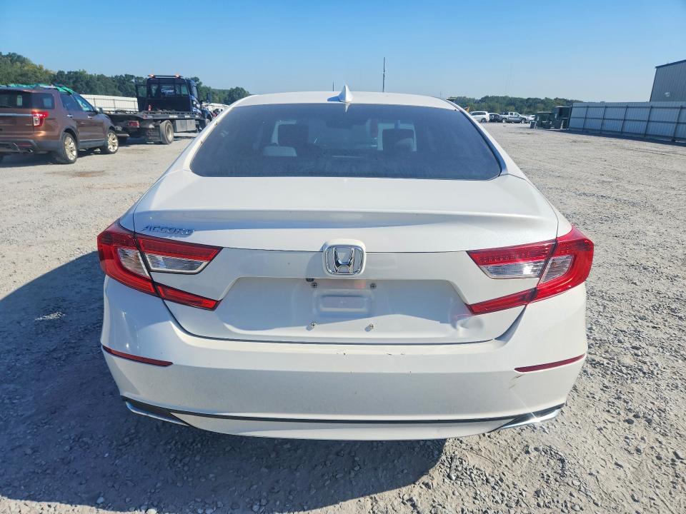 Aukcja sprzedaży 2018 Honda Accord, vin: 1HGCV1F1XJA088136, numer aukcji: 69299576