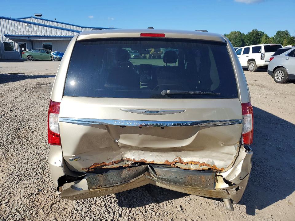Продажа на аукционе авто 2016 Chrysler Town & Country, vin: 2C4RC1BG2GR205219, номер лота: 68597926