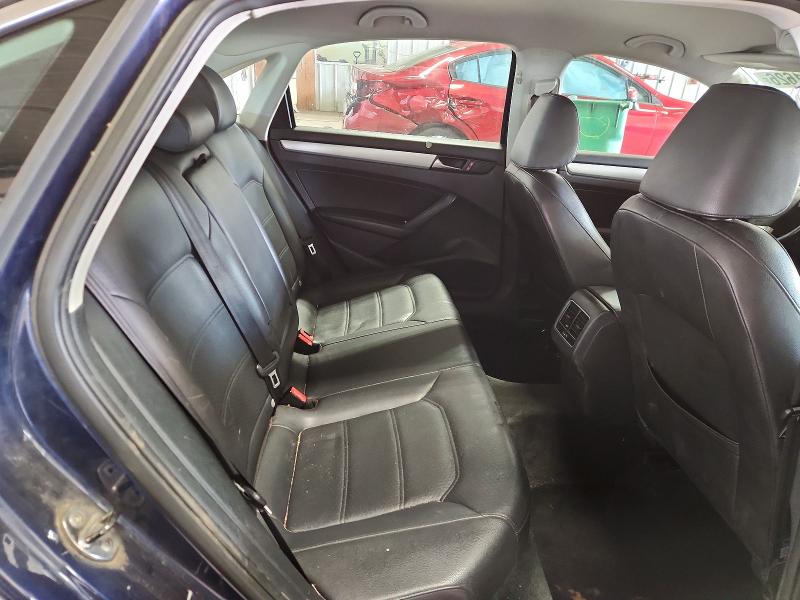 70351626 :رقم المزاد ، 1VWBP7A31DC049070 vin ، 2013 Volkswagen Passat مزاد بيع