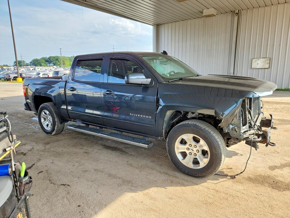 Продажа на аукционе авто 2018 Chevrolet Silverado, vin: 3GCUKREC2JG518899, номер лота: 67343486