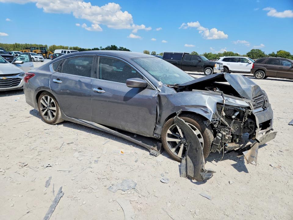 2017 Nissan Altima მანქანა იყიდება აუქციონზე, vin: 1N4AL3AP9HC476921, აუქციონის ნომერი: 67477886