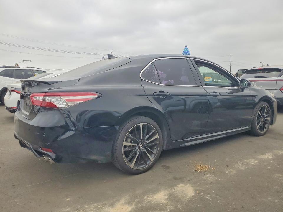 Продажа на аукционе авто 2019 Toyota Camry, vin: 4T1B61HK6KU253821, номер лота: 69198006