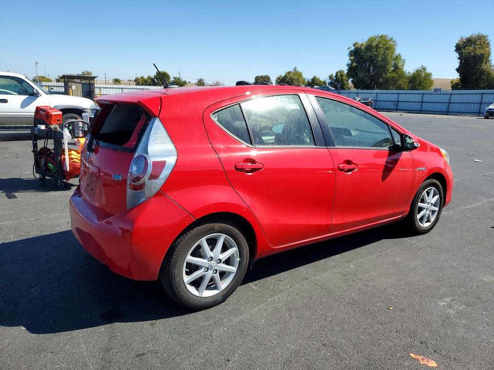 69978326 :رقم المزاد ، JTDKDTB37E1075401 vin ، 2014 Toyota Prius C مزاد بيع