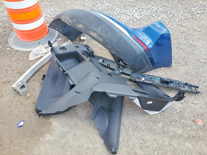 68651696 :رقم المزاد ، 3GNAXKEV8KS537198 vin ، 2019 Chevrolet Equinox مزاد بيع