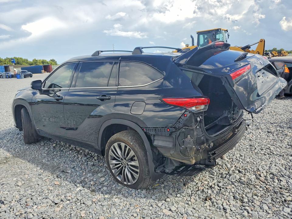 2021 Toyota Highlander მანქანა იყიდება აუქციონზე, vin: 5TDEBRCH4MS030532, აუქციონის ნომერი: 68218986