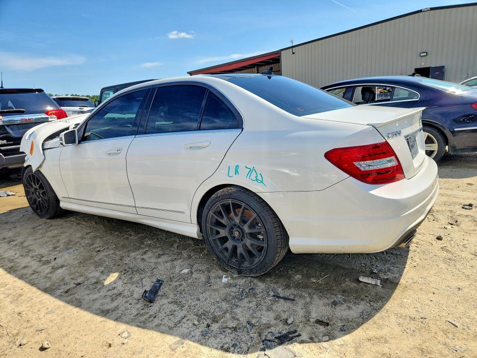 Продаж на аукціоні авто 2013 Mercedes-benz C, vin: WDDGF8AB1DR263102, номер лоту: 67970316