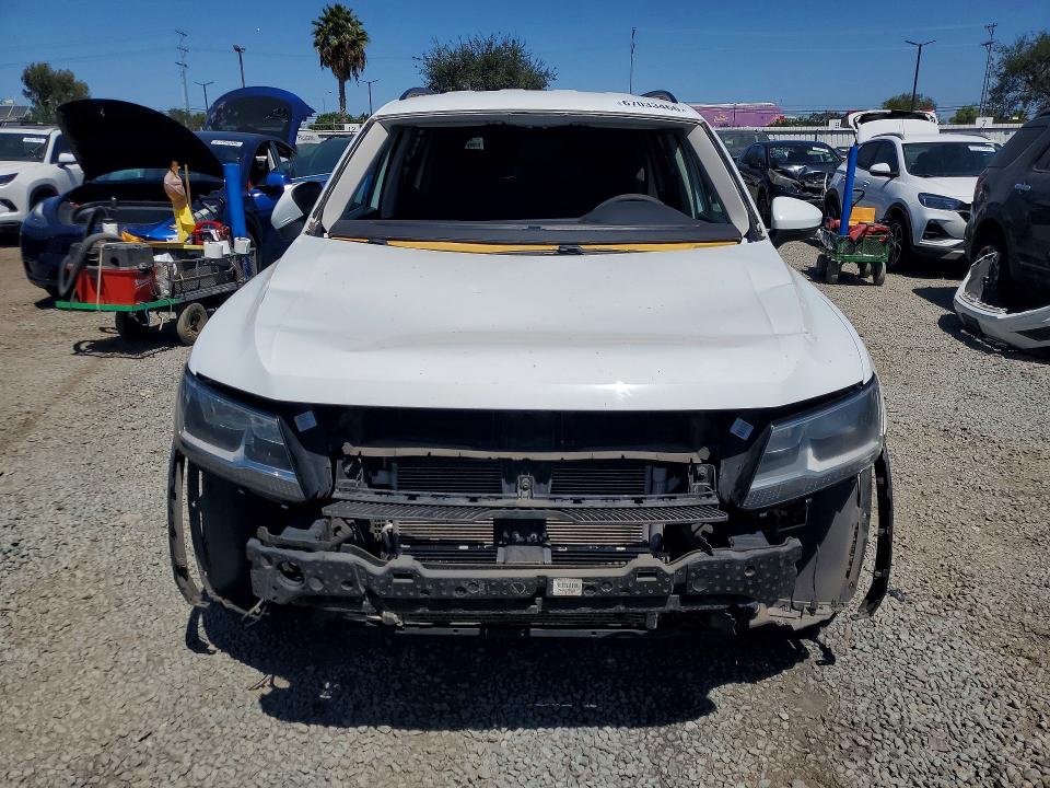 2018 Volkswagen Tiguan მანქანა იყიდება აუქციონზე, vin: 3VV1B7AX9JM071121, აუქციონის ნომერი: 67033466