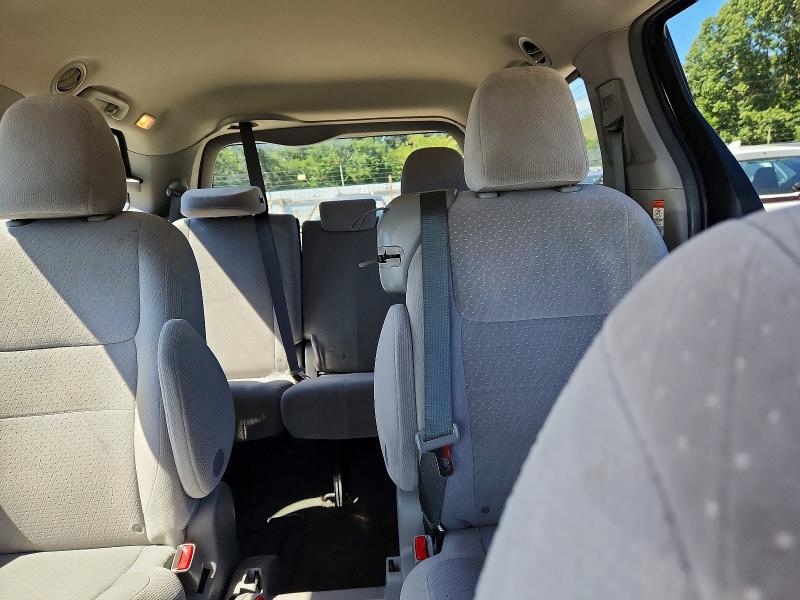 69177046 :رقم المزاد ، 5TDKK3DCXGS736492 vin ، 2016 Toyota Sienna مزاد بيع