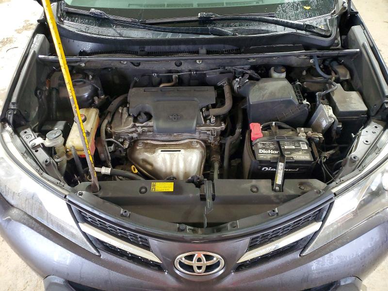 2015 Toyota Rav4 მანქანა იყიდება აუქციონზე, vin: JTMZFREV2FJ037102, აუქციონის ნომერი: 70303006