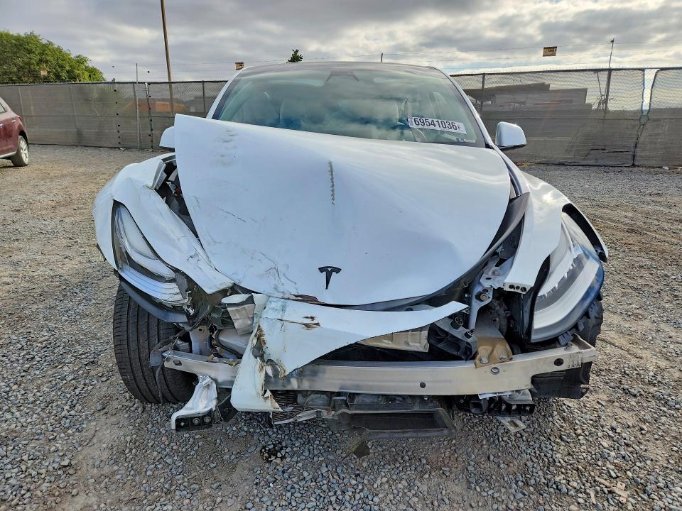 Продажа на аукционе авто 2021 Tesla Model Y, vin: 5YJYGDEE3MF282829, номер лота: 69541036