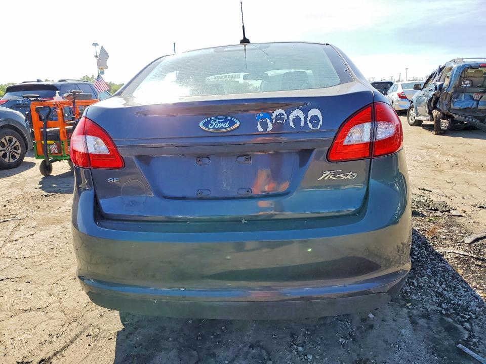 68930956 :رقم المزاد ، 3FADP4BJ3CM118139 vin ، 2012 Ford Fiesta مزاد بيع
