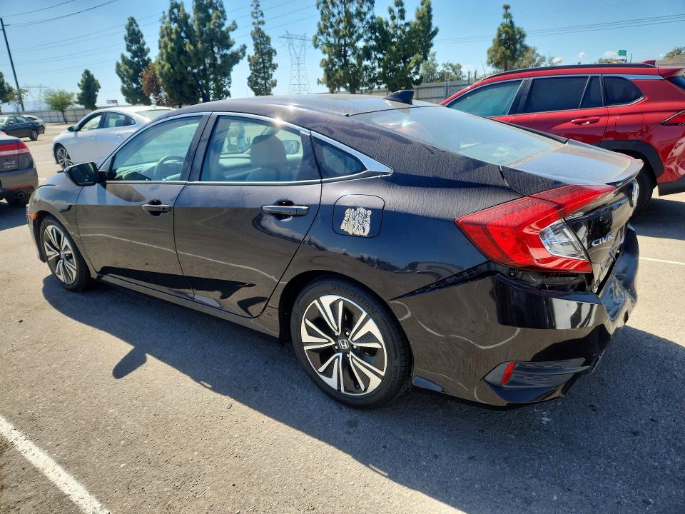 70601716 :رقم المزاد ، 2HGFC1F37HH647402 vin ، 2017 Honda Civic مزاد بيع