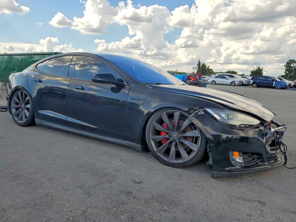 Auction sale of the 2014 Tesla Model S, vin: 5YJSA1H29EFP67789, lot number: 68736596