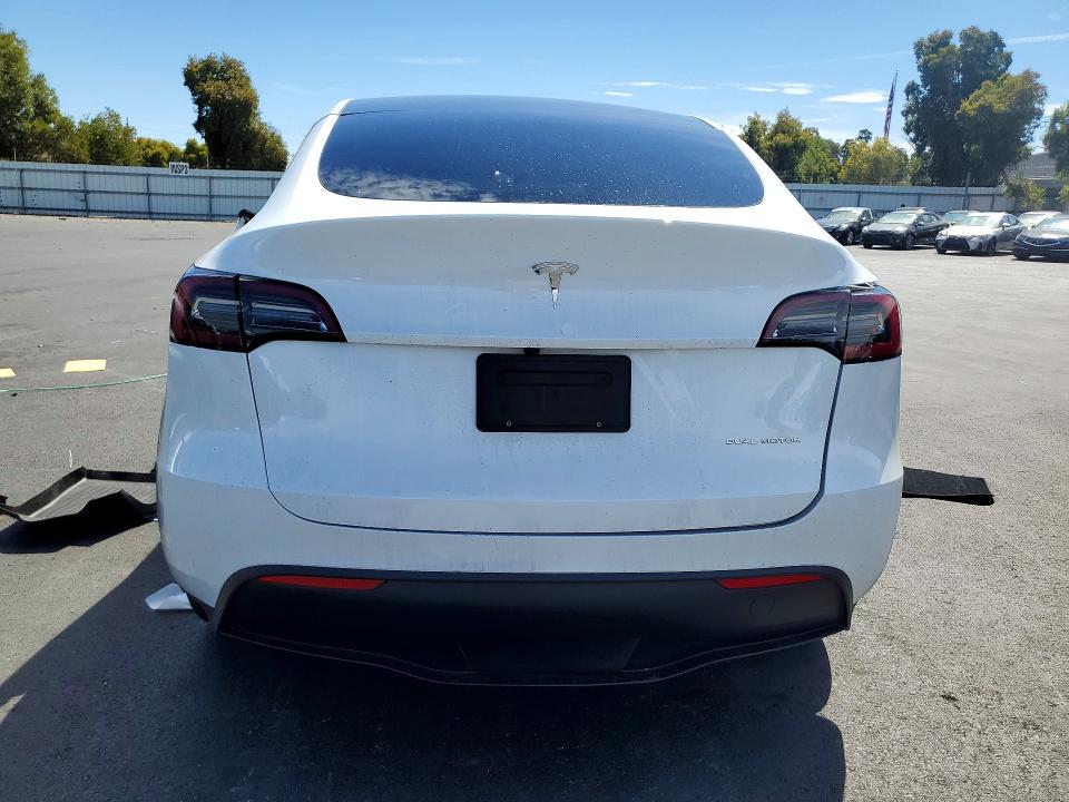 Продажа на аукционе авто 2024 Tesla Model Y, vin: 7SAYGDEE4RF123280, номер лота: 68335566