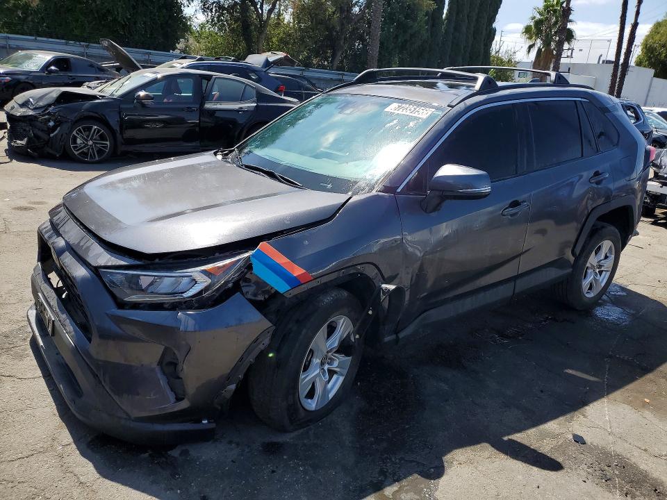 67235156 :رقم المزاد ، 2T3W1RFV3MC169690 vin ، 2021 Toyota Rav4 مزاد بيع