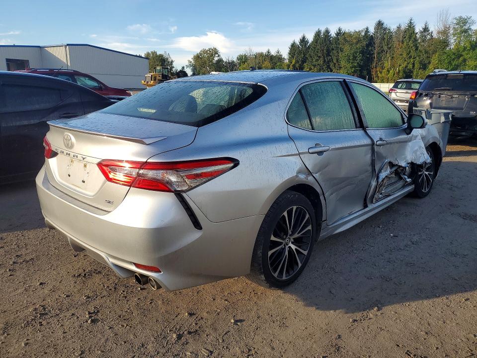 Продаж на аукціоні авто 2018 Toyota Camry, vin: JTNB11HK9J3051364, номер лоту: 70953366