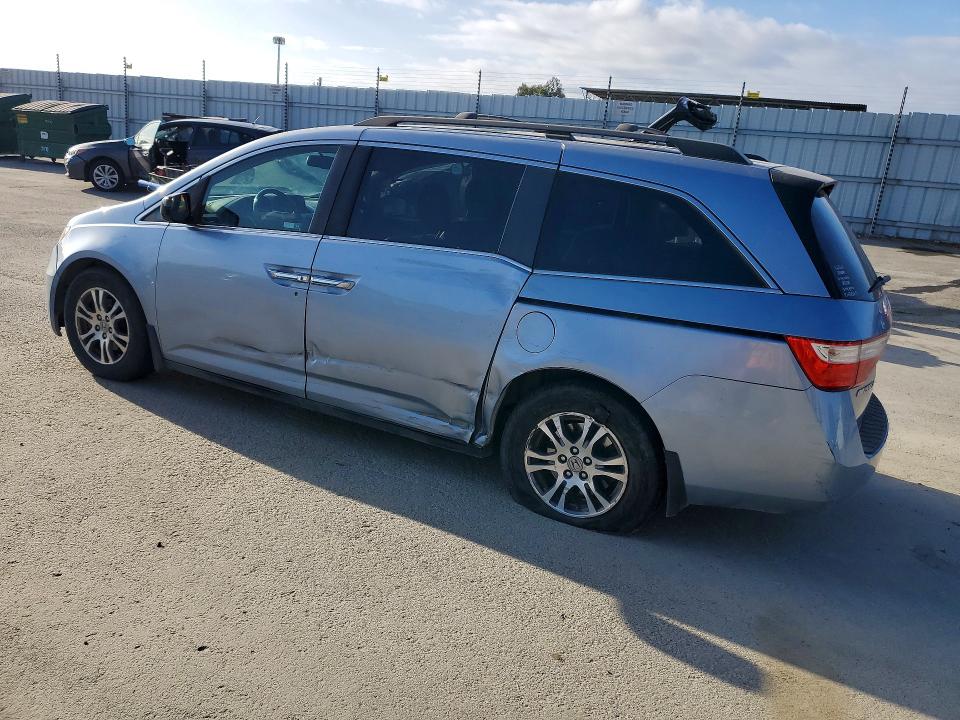 68979886 :رقم المزاد ، 5FNRL5H64BB098054 vin ، 2011 Honda Odyssey مزاد بيع