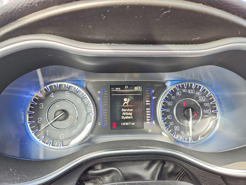 67899446 :رقم المزاد ، 1C3CCCAB4FN628777 vin ، 2015 Chrysler 200 مزاد بيع
