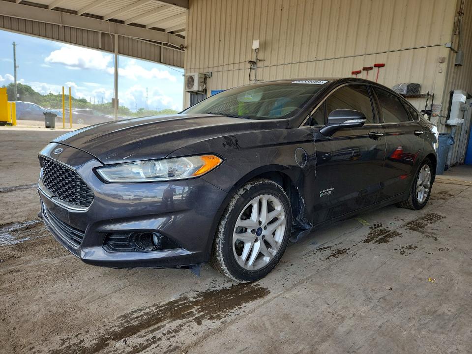67338066 :رقم المزاد ، 3FA6P0SU5FR102026 vin ، 2015 Ford Fusion مزاد بيع