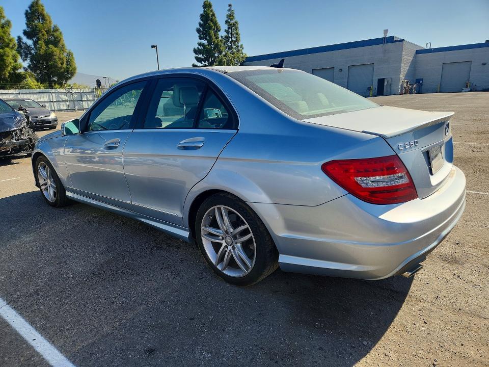 67541706 :رقم المزاد ، WDDGF4HBXDA869690 vin ، 2013 Mercedes-benz C مزاد بيع