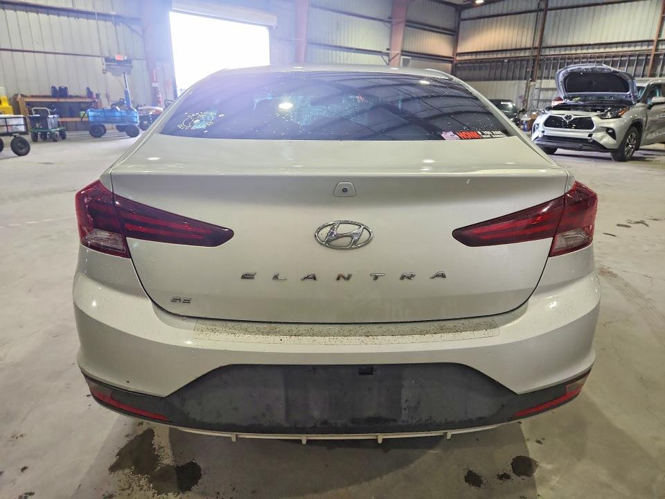 70075956 :رقم المزاد ، 5NPD74LF3LH512900 vin ، 2020 Hyundai Elantra مزاد بيع