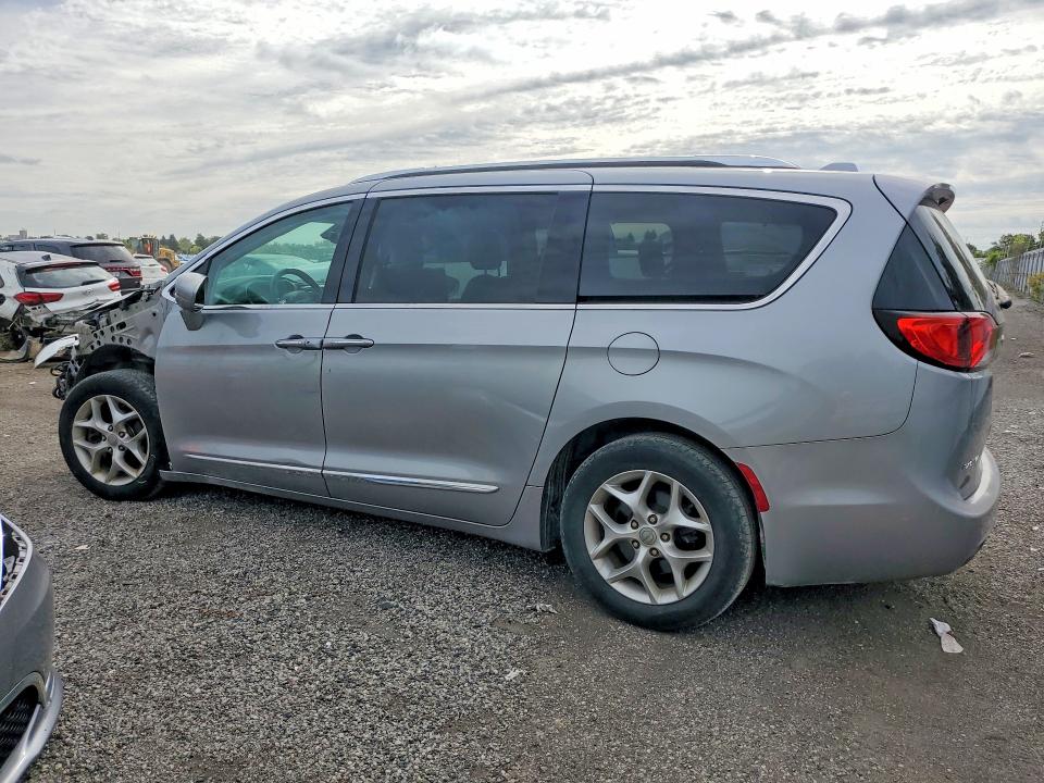 Продаж на аукціоні авто 2018 Chrysler Pacifica, vin: 2C4RC1EG5JR268835, номер лоту: 69308516