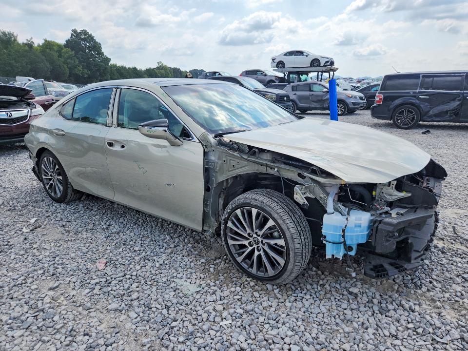 68984906 :رقم المزاد ، 58ABZ1B10KU047295 vin ، 2019 Lexus Es مزاد بيع