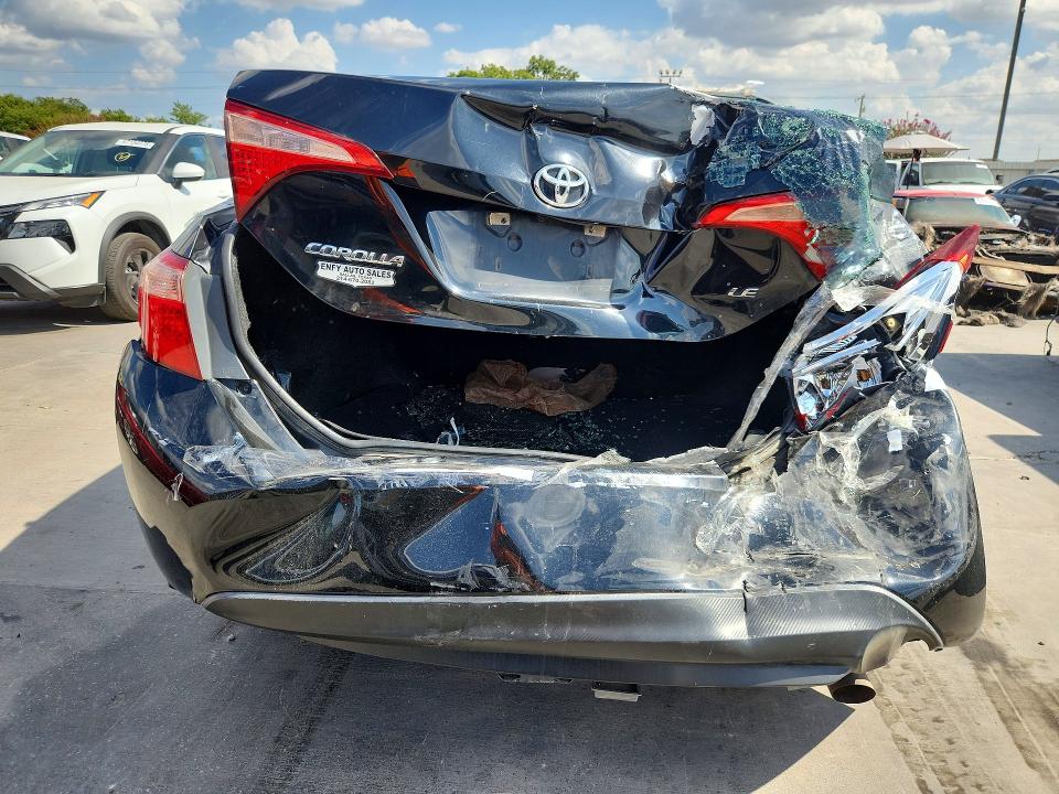 Продажа на аукционе авто 2018 Toyota Corolla, vin: 5YFBURHE5JP793725, номер лота: 67800886