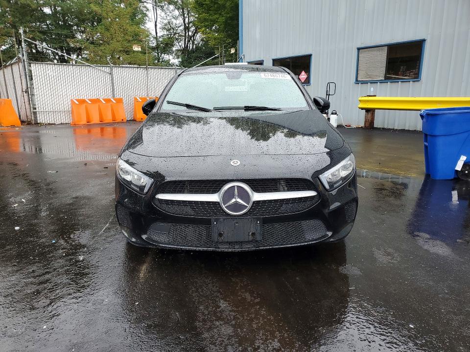 Продажа на аукционе авто 2019 Mercedes-benz A, vin: WDD3G4FBXKW035417, номер лота: 67486746
