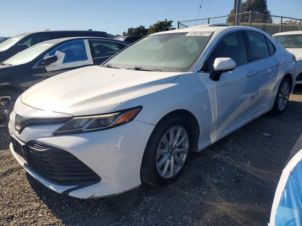 Продажа на аукционе авто 2019 Toyota Camry, vin: 4T1B11HK1KU256981, номер лота: 56702706