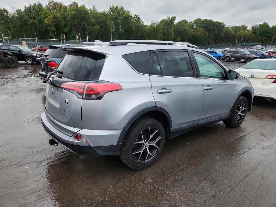 Продажа на аукционе авто 2017 Toyota Rav4, vin: 2T3JFREV3HW561750, номер лота: 69414476