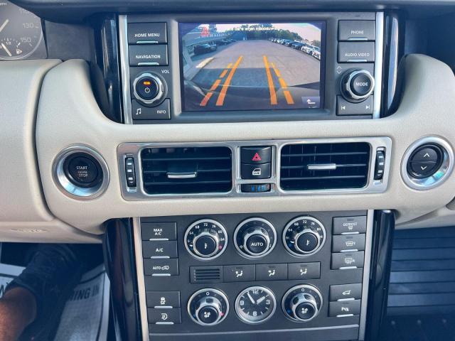 70303636 :رقم المزاد ، SALMF1D43BA337772 vin ، 2011 Land Rover Range Rover مزاد بيع