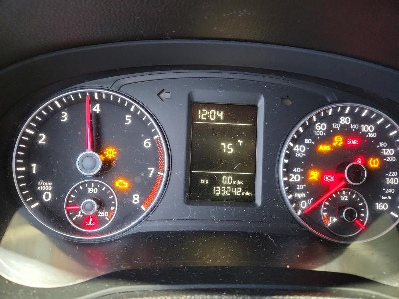 68747016 :رقم المزاد ، 1VWAH7A30DC031992 vin ، 2013 Volkswagen Passat مزاد بيع