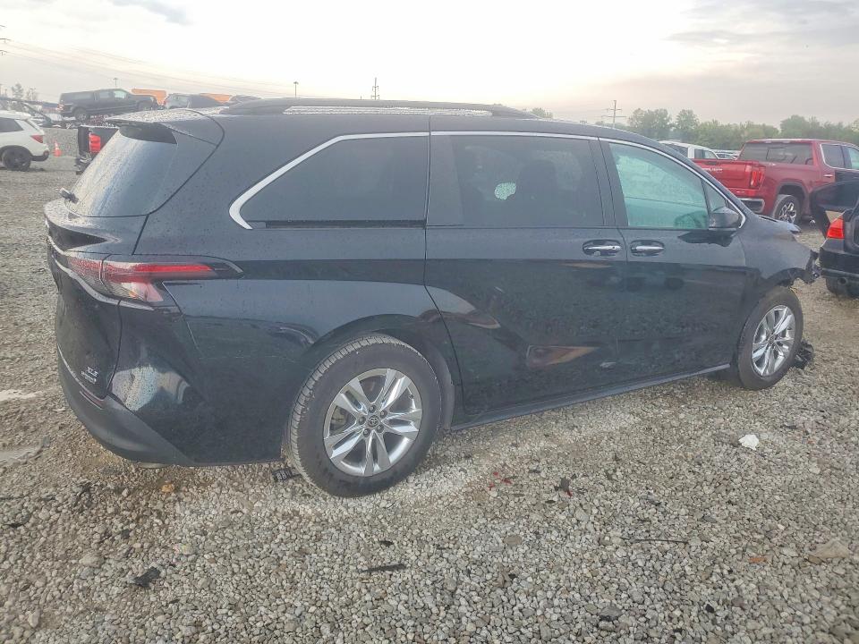 69494906 :رقم المزاد ، 5TDJSKFC2PS091176 vin ، 2023 Toyota Sienna مزاد بيع