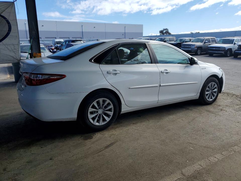 67358526 :رقم المزاد ، 4T1BD1FK8GU198367 vin ، 2016 Toyota Camry Hybrid مزاد بيع