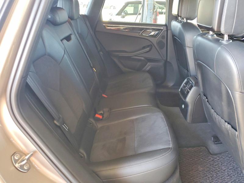 68984466 :رقم المزاد ، WP1AB2A59GLB42598 vin ، 2016 Porsche Macan مزاد بيع