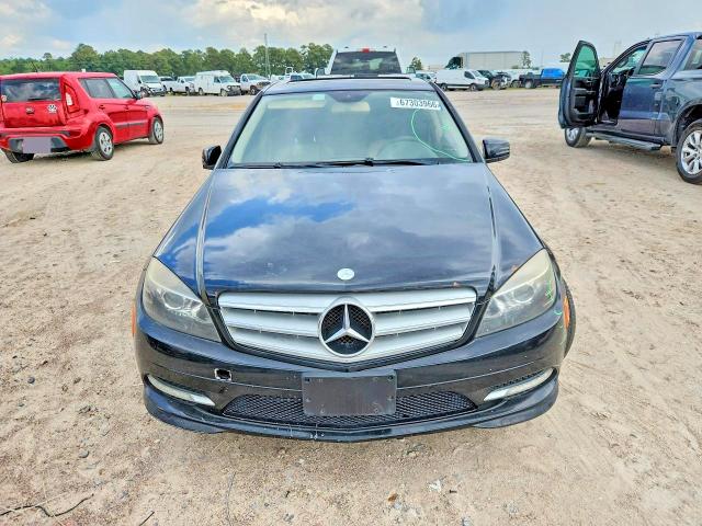 Продажа на аукционе авто 2011 Mercedes-benz C, vin: WDDGF5EB6BA456110, номер лота: 67303966