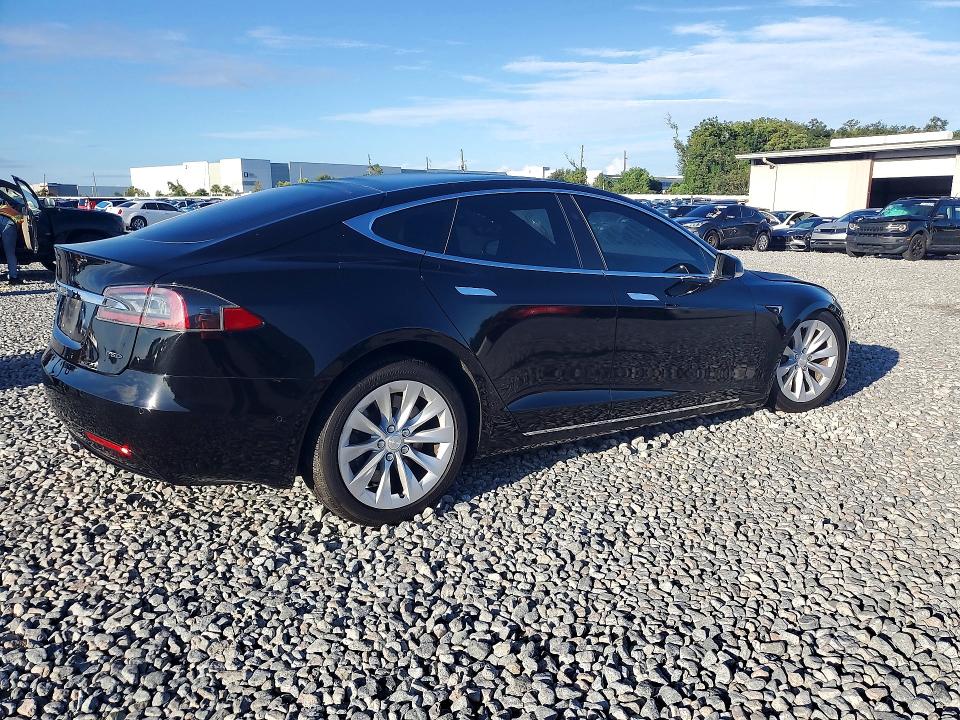 Продаж на аукціоні авто 2018 Tesla Model S, vin: 5YJSA1E25JF293984, номер лоту: 67104976