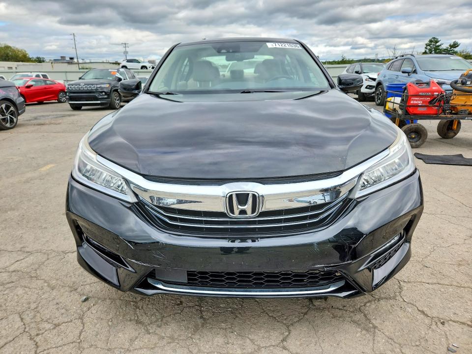 Aukcja sprzedaży 2017 Honda Accord, vin: JHMCR6F75HC029061, numer aukcji: 71221036