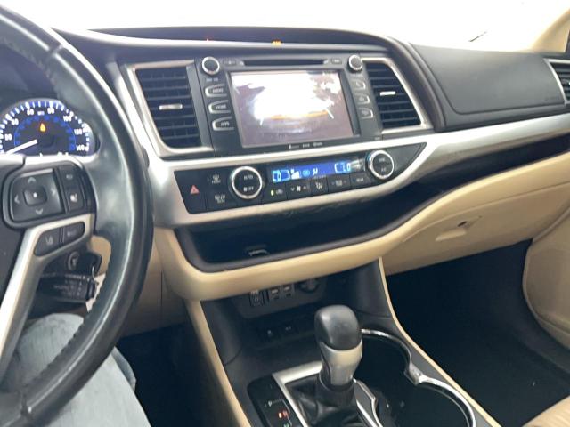 71475526 :رقم المزاد ، 5TDZZRFH9KS309982 vin ، 2019 Toyota Highlander مزاد بيع