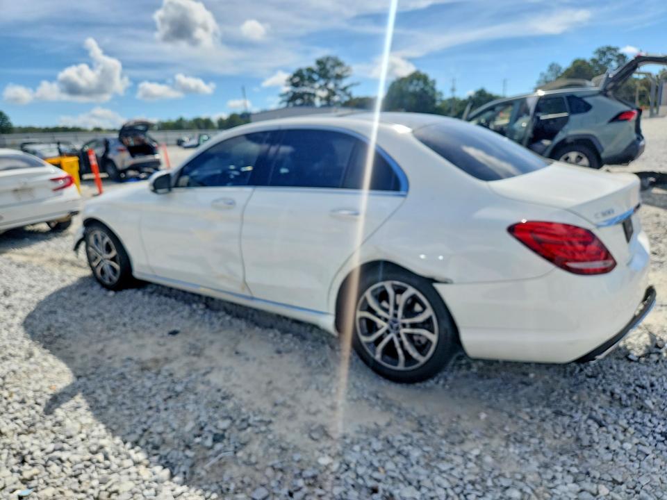 68018956 :رقم المزاد ، WDDWF4JB2GR144127 vin ، 2016 Mercedes-benz C مزاد بيع