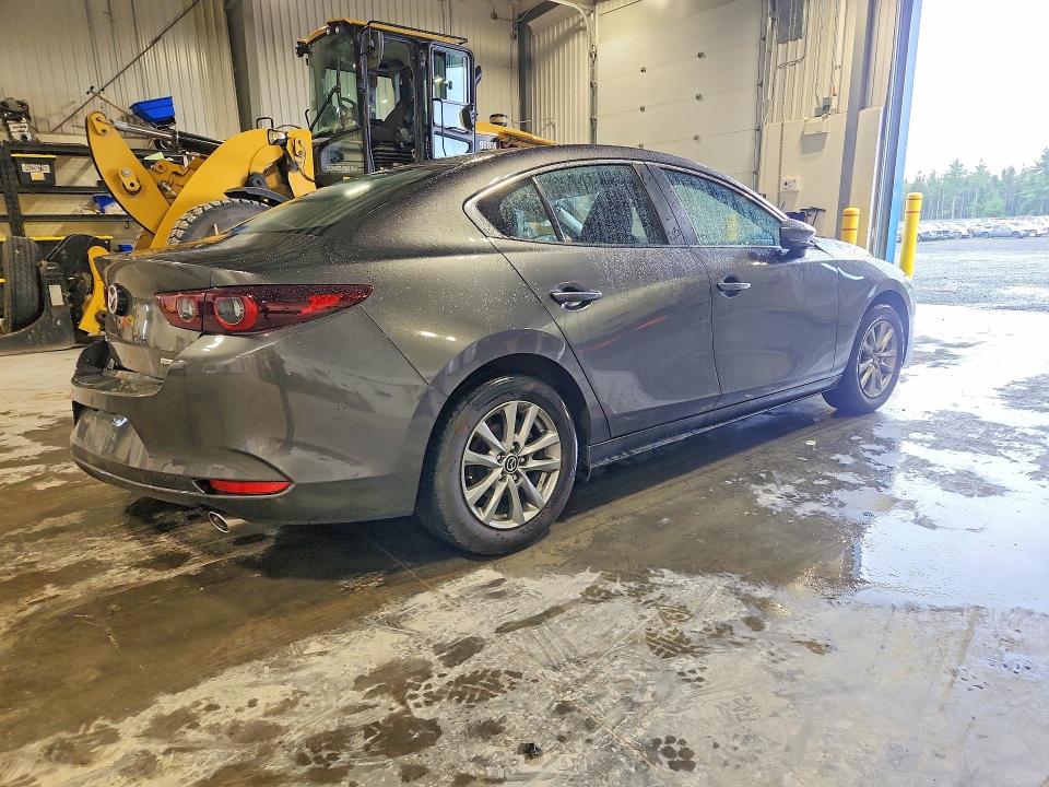 68485126 :رقم المزاد ، JM1BPABM0S1769380 vin ، 2025 Mazda 3 مزاد بيع