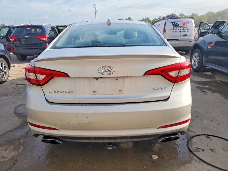 67901956 :رقم المزاد ، 5NPE34AF5FH021770 vin ، 2015 Hyundai Sonata مزاد بيع