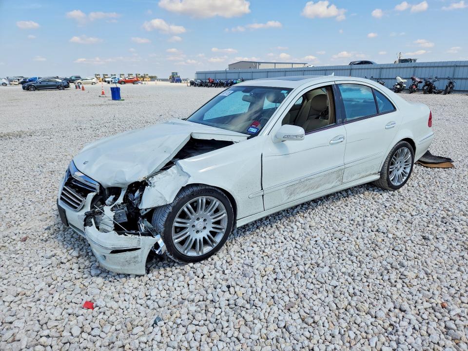 2008 Mercedes-benz E მანქანა იყიდება აუქციონზე, vin: WDBUF56X48B283163, აუქციონის ნომერი: 70651126